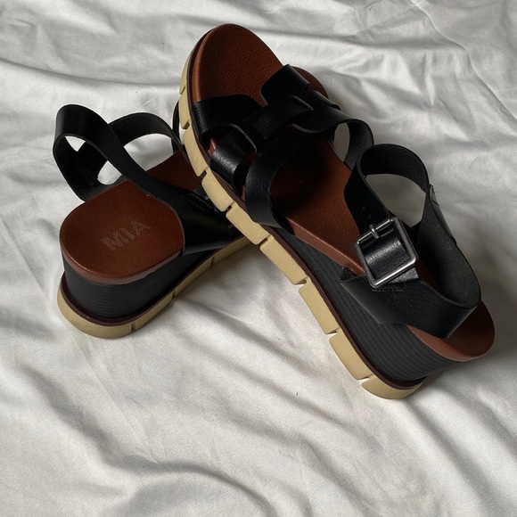 MIA Black and Brown Women's Sandals - Picture 3 of 16